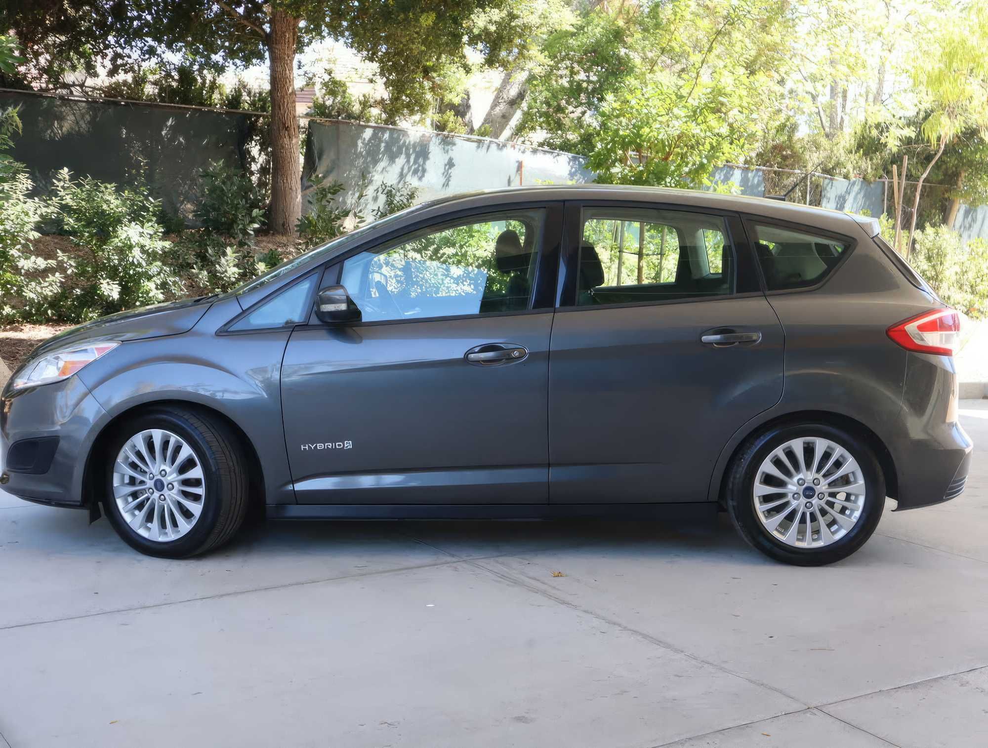 2017 Ford C-Max Hybrid SE