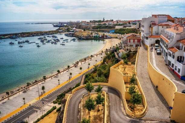 Apartamento T2 Centro Sines - 6 pessoas - Férias (10 min Porto Covo)