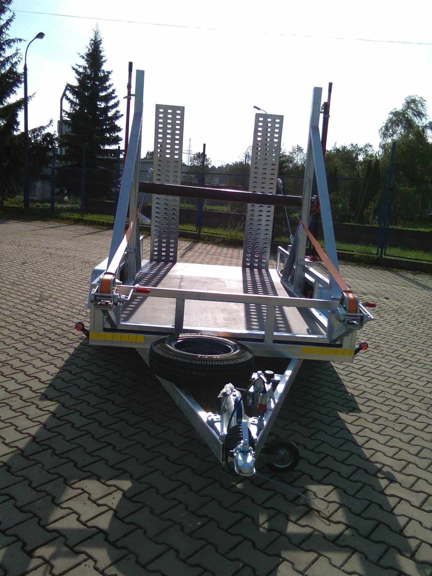 Przyczepa ciężarowa nowa producent LORA koparka, bębny kablowe