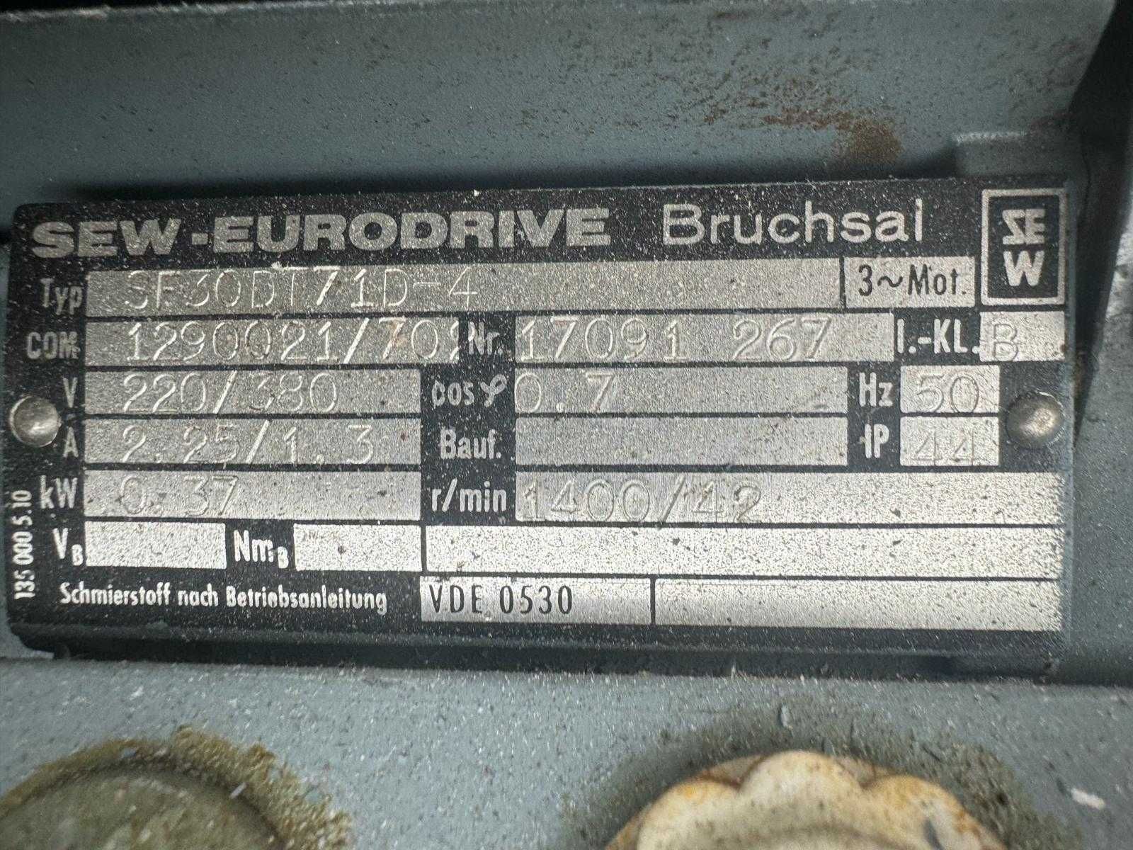 Silnik elektryczny z reduktorem SEW EURODRIVE silniki przemysłowe