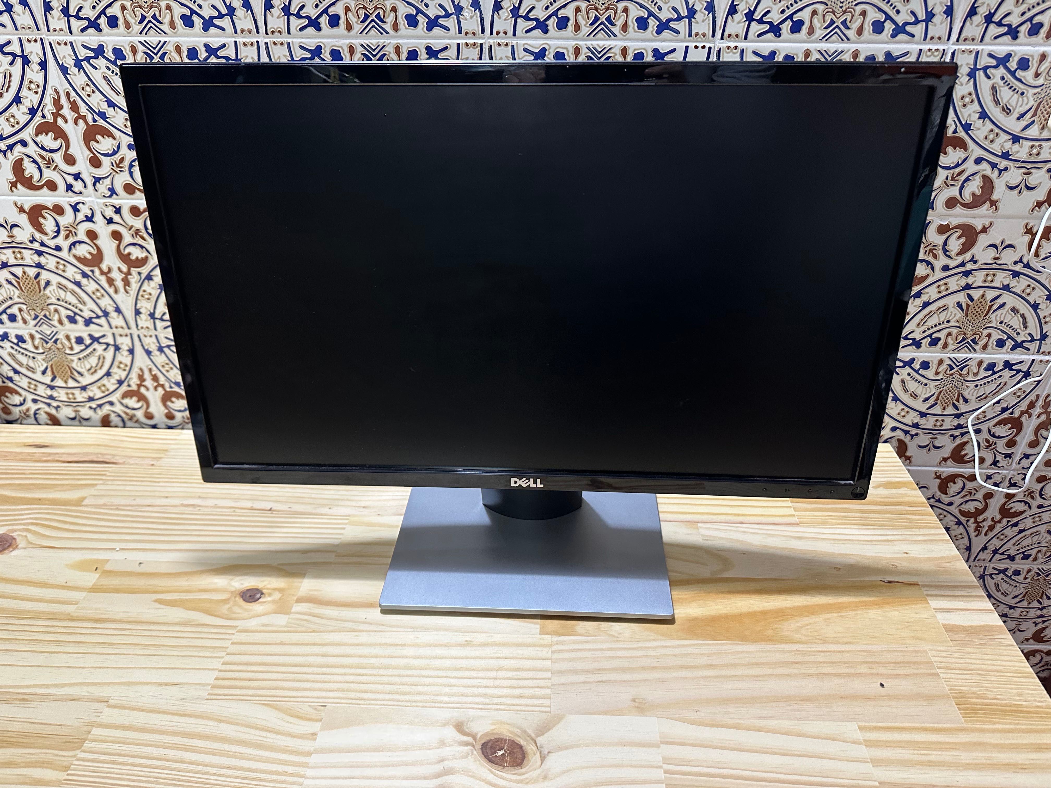 Monitor Dell SE2416H  - Usado