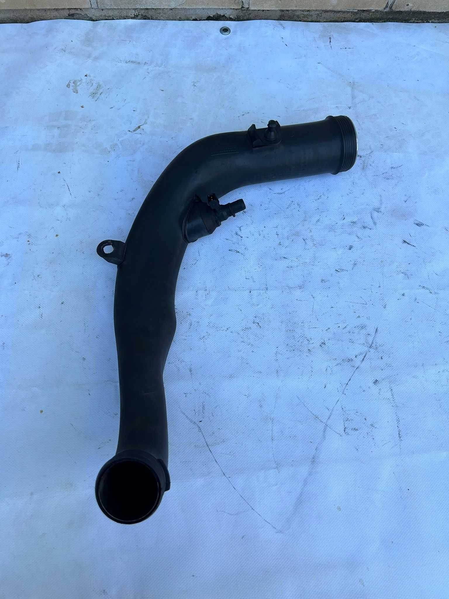 Dolot rura powietrza intercoolera 3074.1666 Volvo S80 V70 XC60 2.4 D5