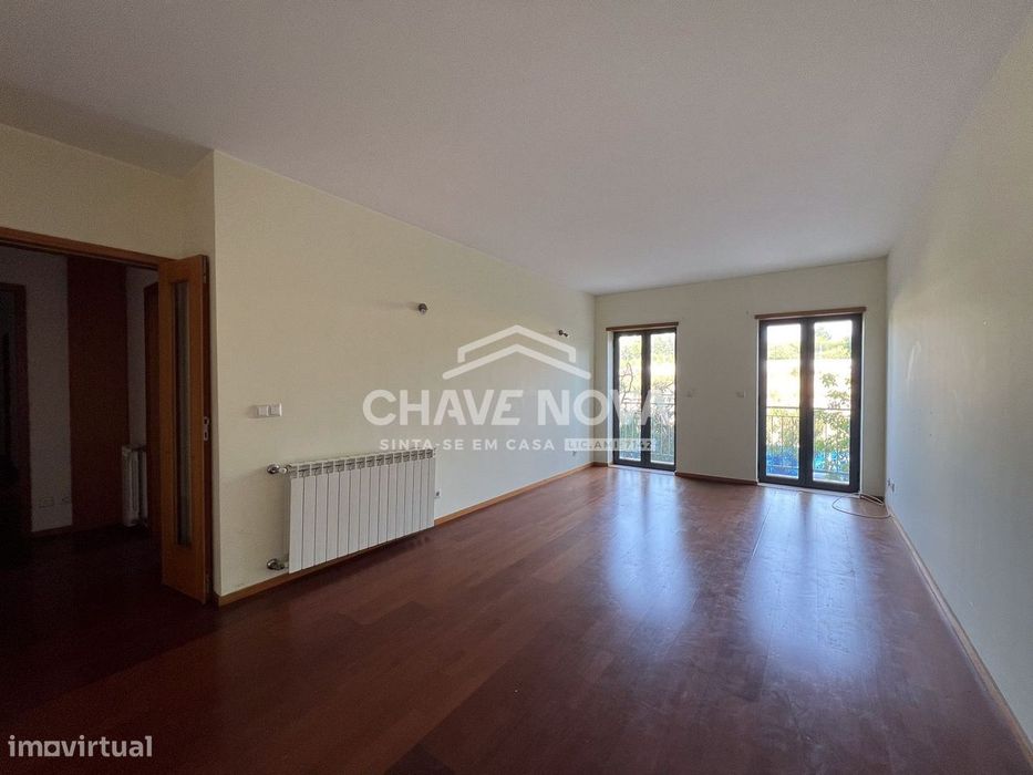 T3 c/ Lugar de Garagem em Oliveira do Douro (Quinta da Seara)