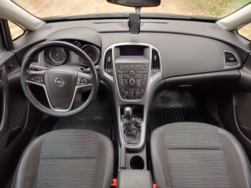 Opel Astra J IV 1.4 Turbo fabryczne LPG / Cesja leasingu
