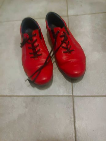 Czerwone buty męskie skórzane