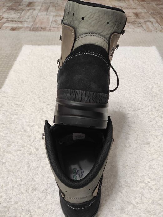 Трекинговые ботинки LOWA Gore-tex Vibram пр-ва Germany 46 р.