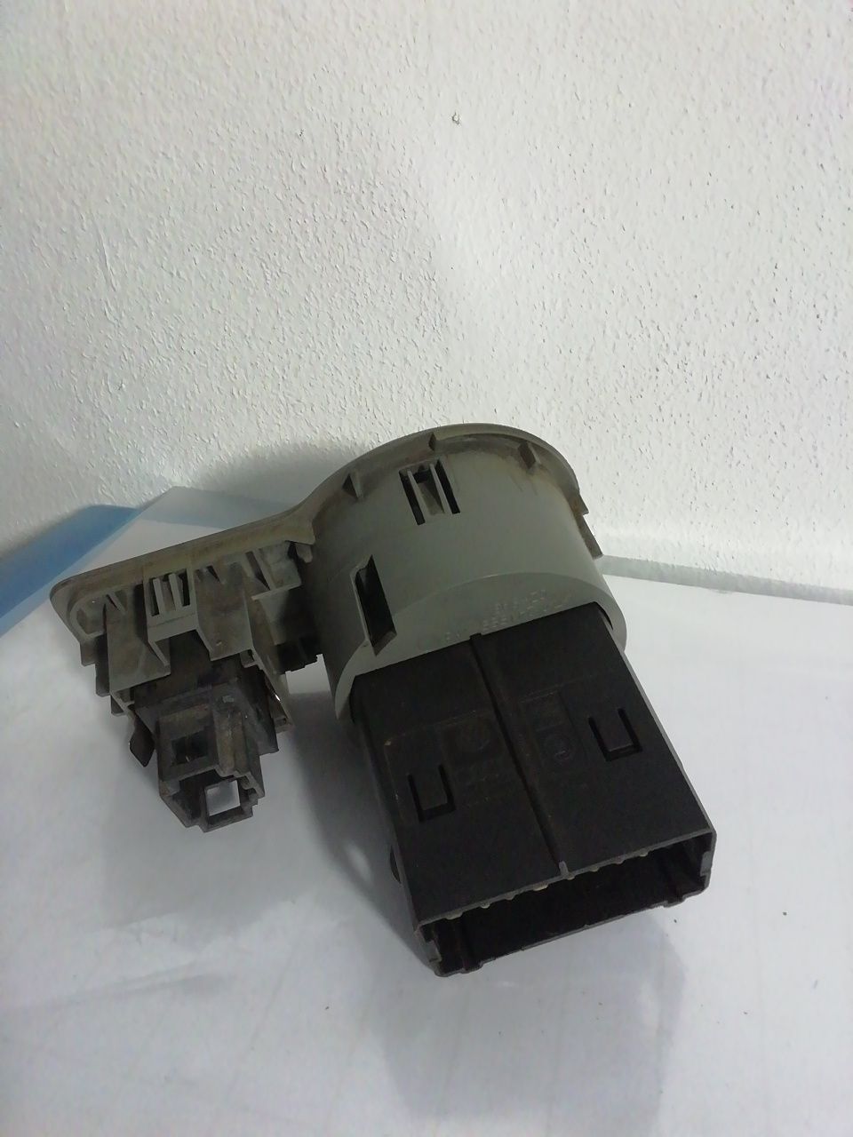 Botao luzes skoda octavia de 2000