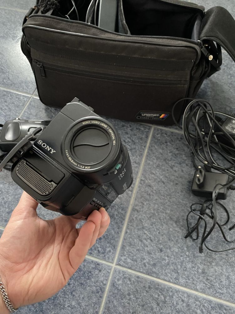 Maquina de filmar sony profissinal + Mala + câmera + acessorios