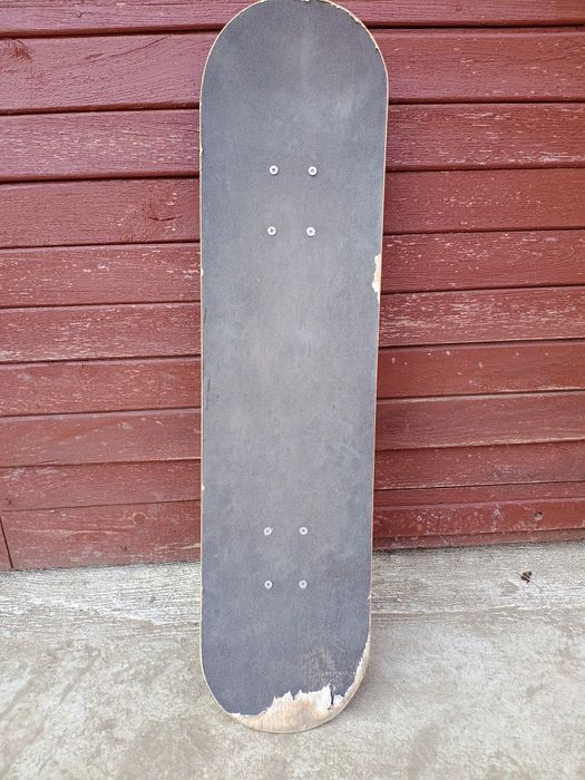 Продам скейт.    .