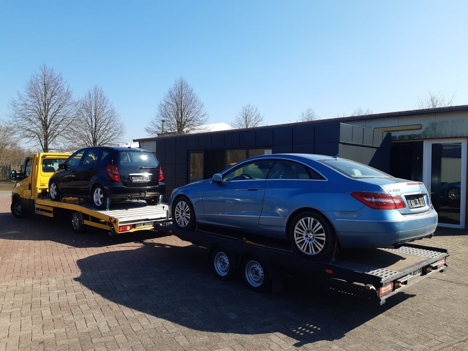 Pomoc drogowa autolaweta transport aut Europa - Polska holowanie