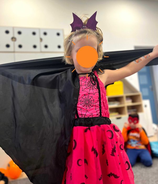 Kostium Halloween dla dziewczynki 128/134