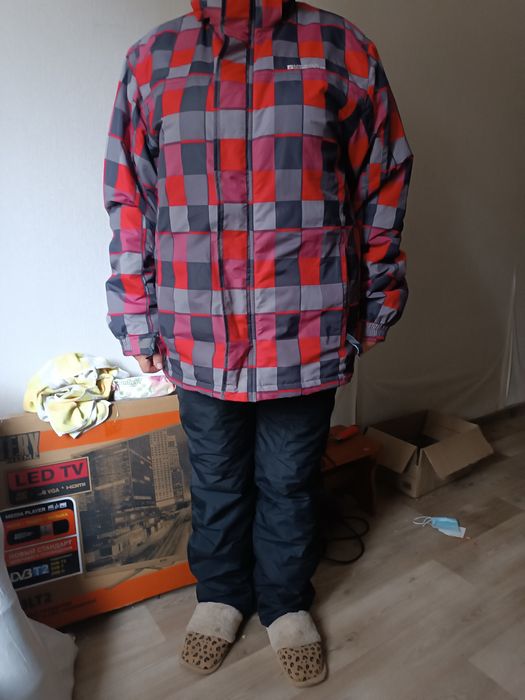 Продам лыжный костюм