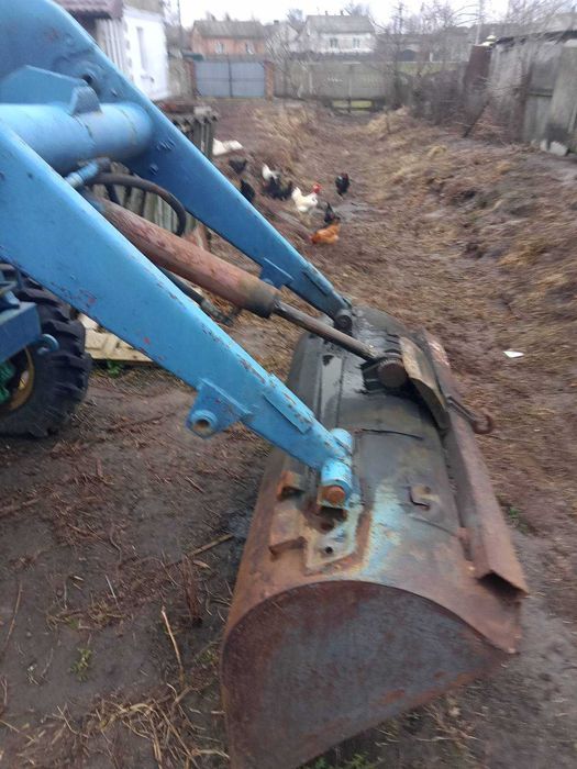 Продаю Т- 40 з нававісним ківшем.
