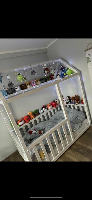 Domek drewniany z materacem