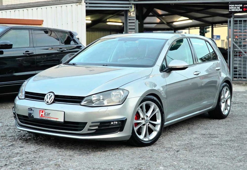 VOLKSWAGEN GOLF VII 1.6TDI 110CV DSG "LOOK GTI"