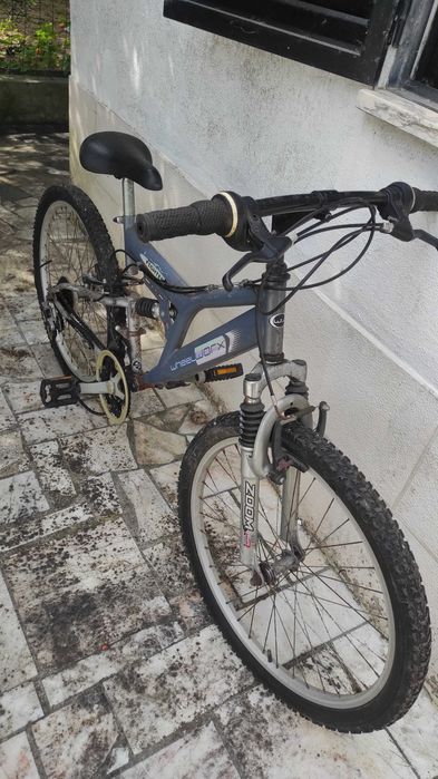 Bicicleta de montanha wheelworx - Usada