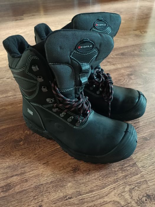 Buty robocze zimowe z podnoskiem Cofra BERING S7S CI SC HRO FO SR