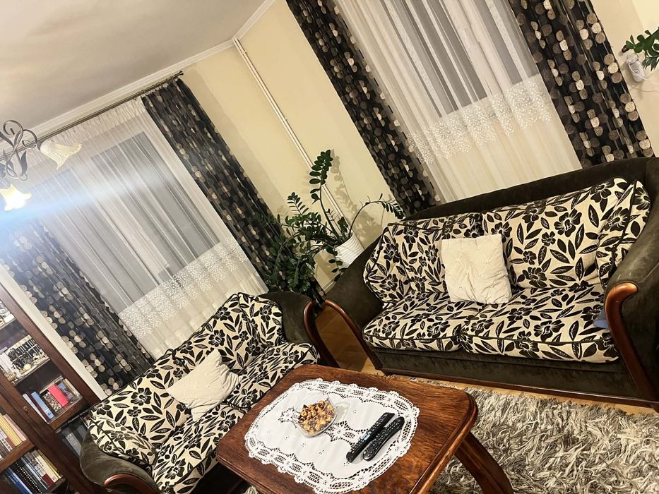 Komplet mebli dębowych