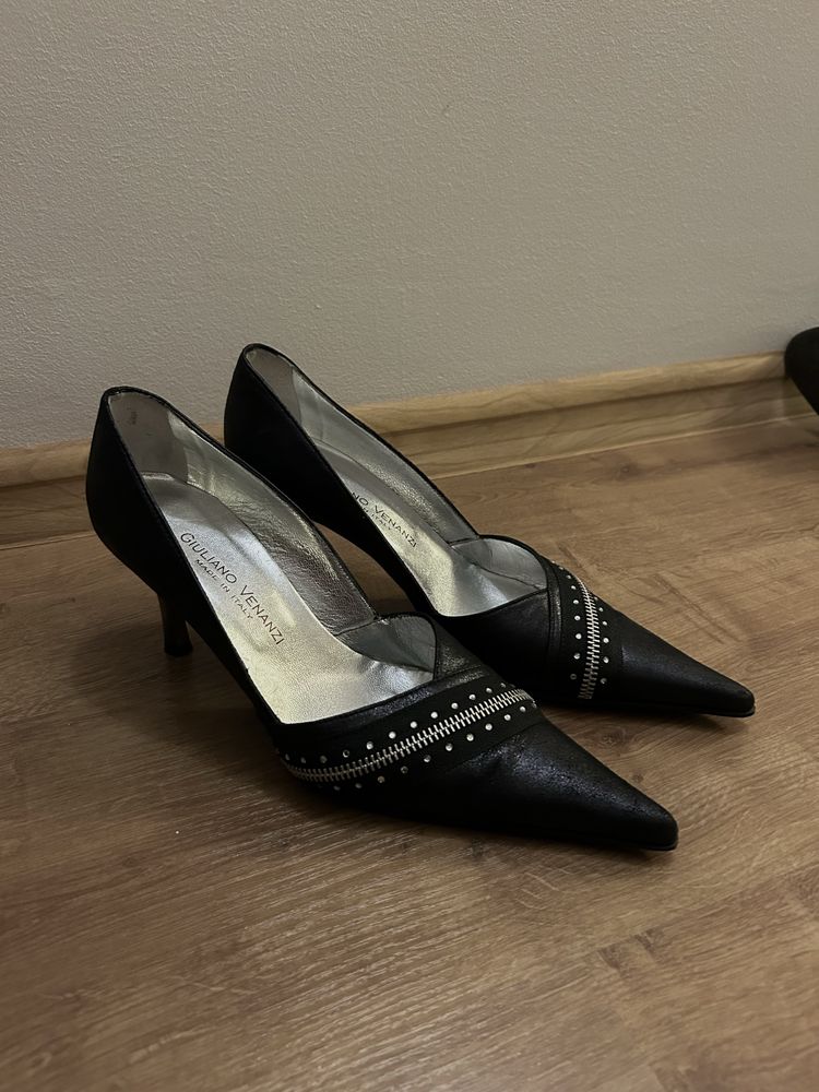 Buty na obcasie Giuliano Venanzi rozmiar 40