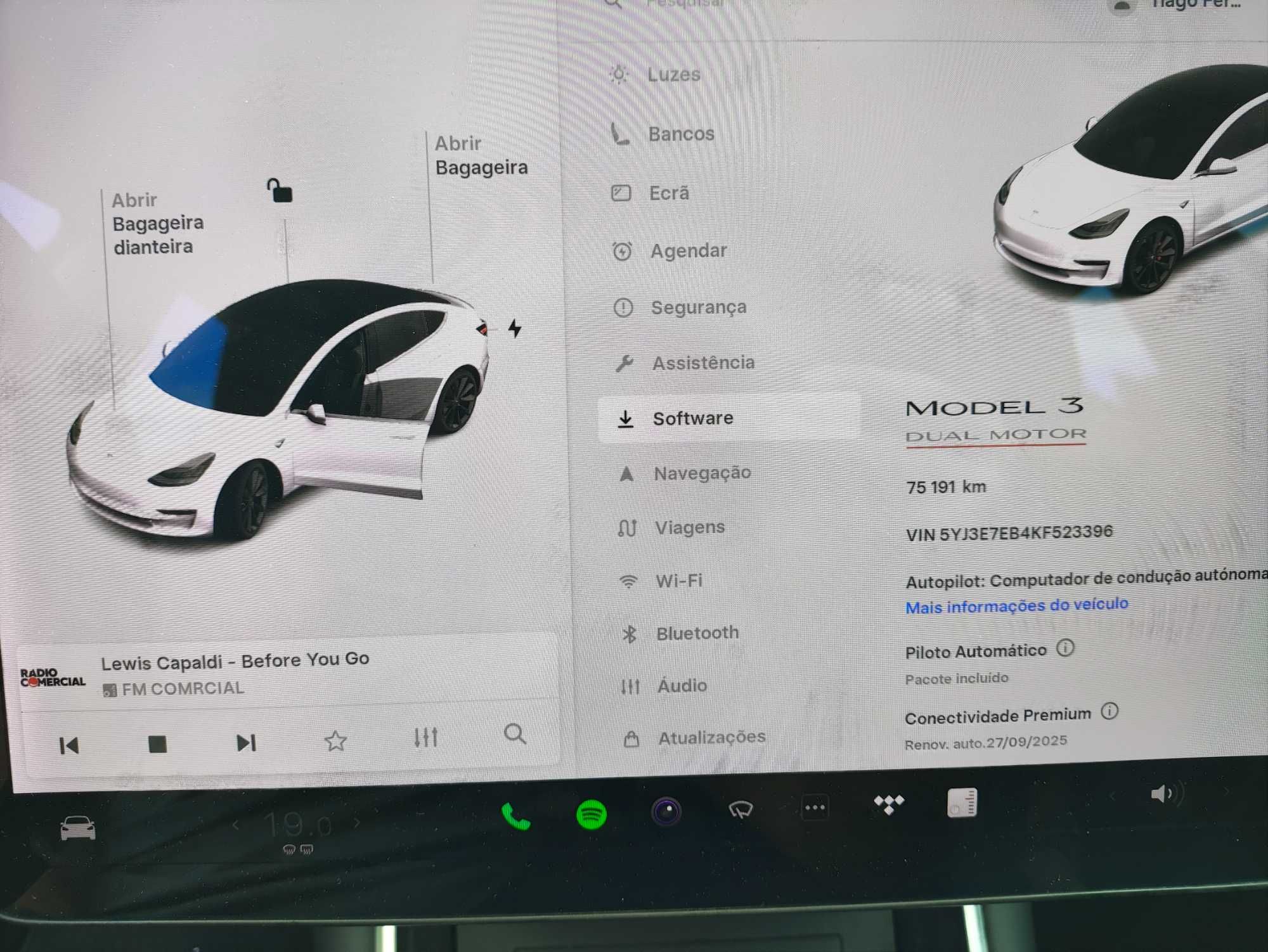 Tesla Model 3 long range Performance