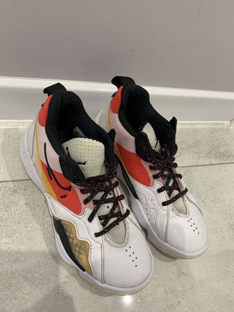 Jordan Zoom 92.