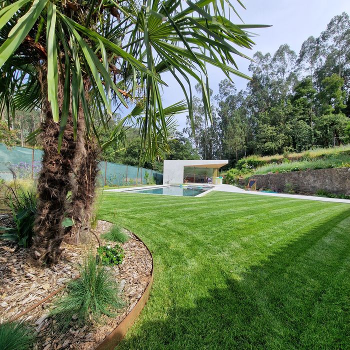 Jardineiro/Jardinagem-Construção e Manutenção de Jardins