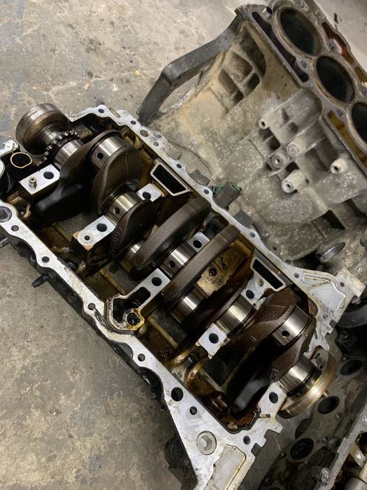 EP6 mini bmw блок колінвал розборка маслонасос розпредвал поршень r56