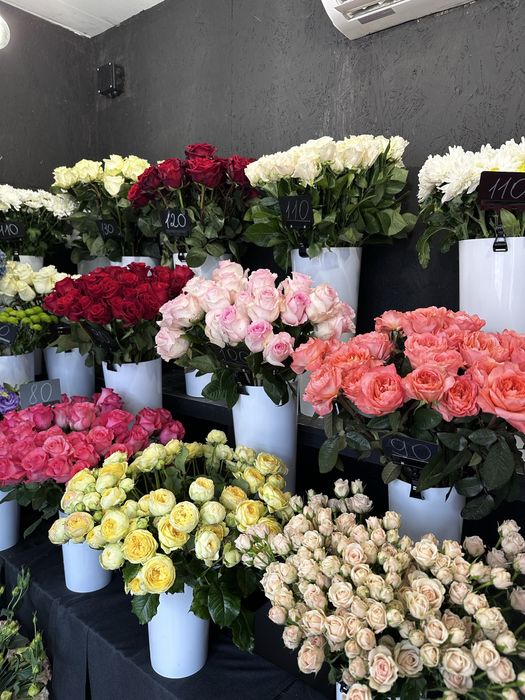 Продам квітковий магазин у ЦЕНТРІ Києва - готовий бізнес