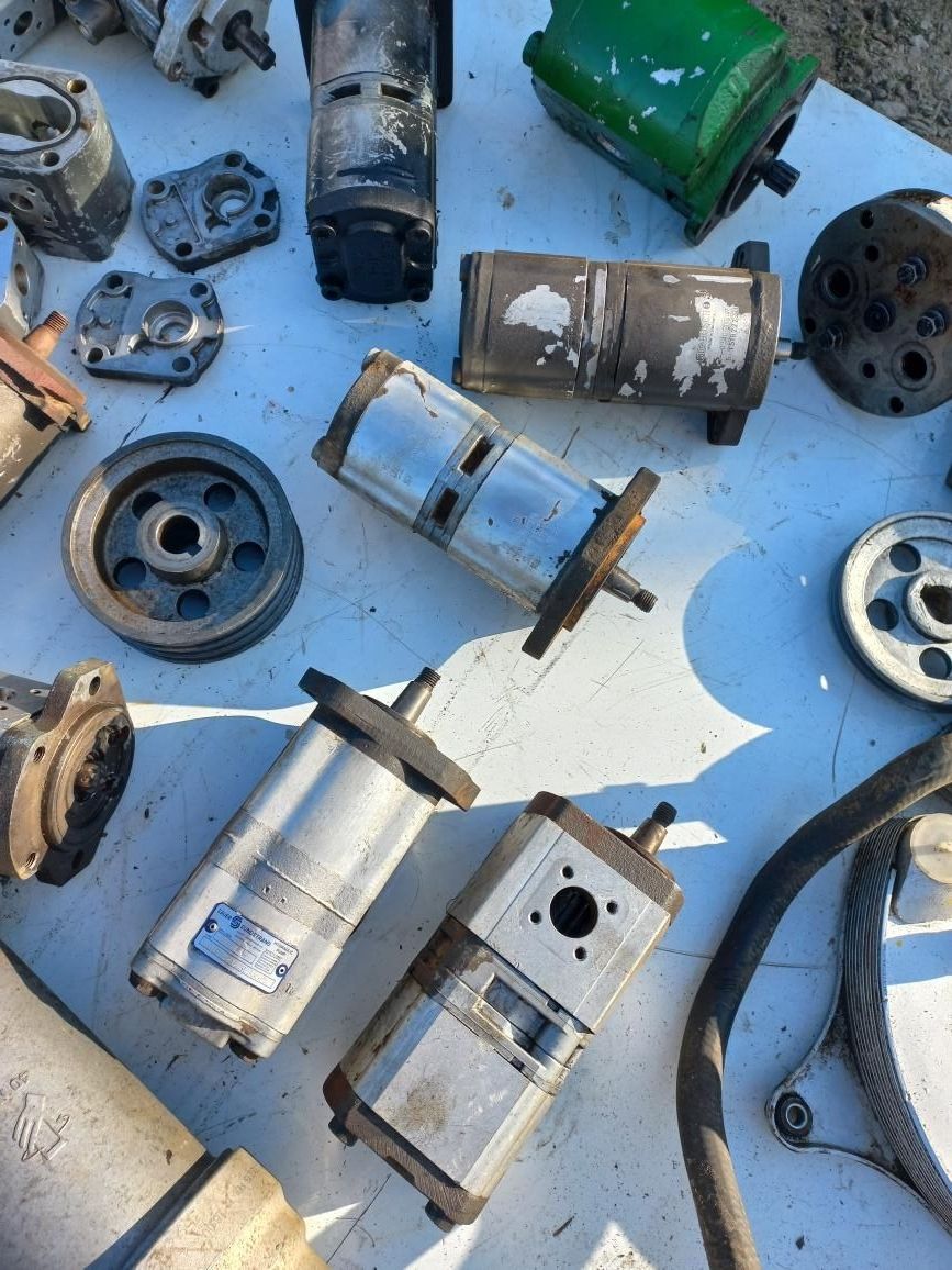 Pompy hydrauliczne,rozdzielacze,wymiennik ciepła, chłodniczka oleju,BOSCH,REXROTH,SAUER SUNDSTRAND,MAILLEUX 087501500,5 1518222293,775,620,619,548,221,604 AL175363