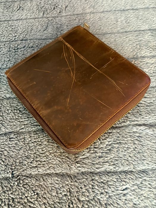 Bolsa / Estojo de Relógios em Pele Genuína - retro e compacta