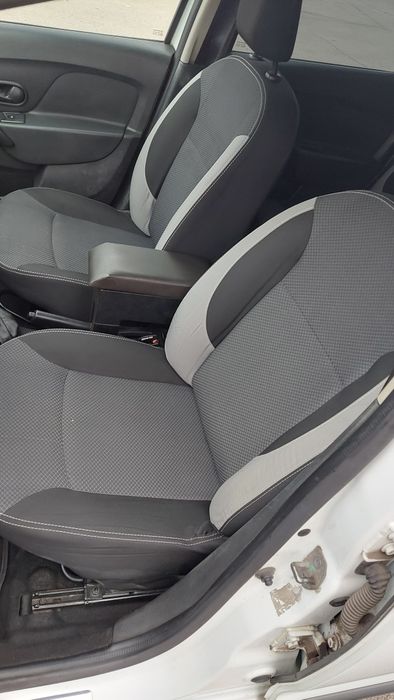 Продам хорошее свежее авто не дорого. Рено Логан г/б