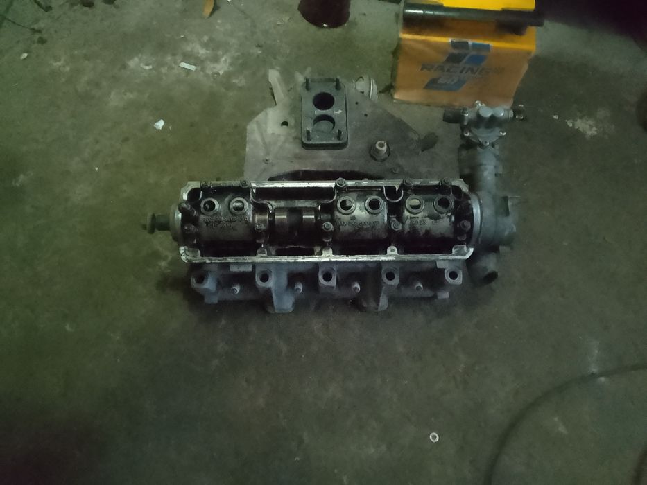 Головка блока циліндрів ваз 2108 1.3,  1.5