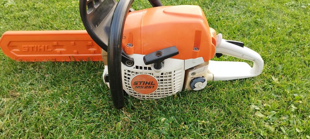 Piła pilarka spalinowa Stihl MS 251