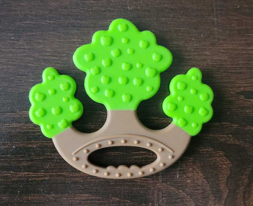 Mombella miękki, silikonowy gryzak drzewko apple tree