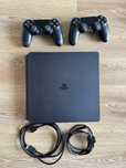 Playstation 4 PS4 Silm 1T konsola stan idealny + 2 pady i kable