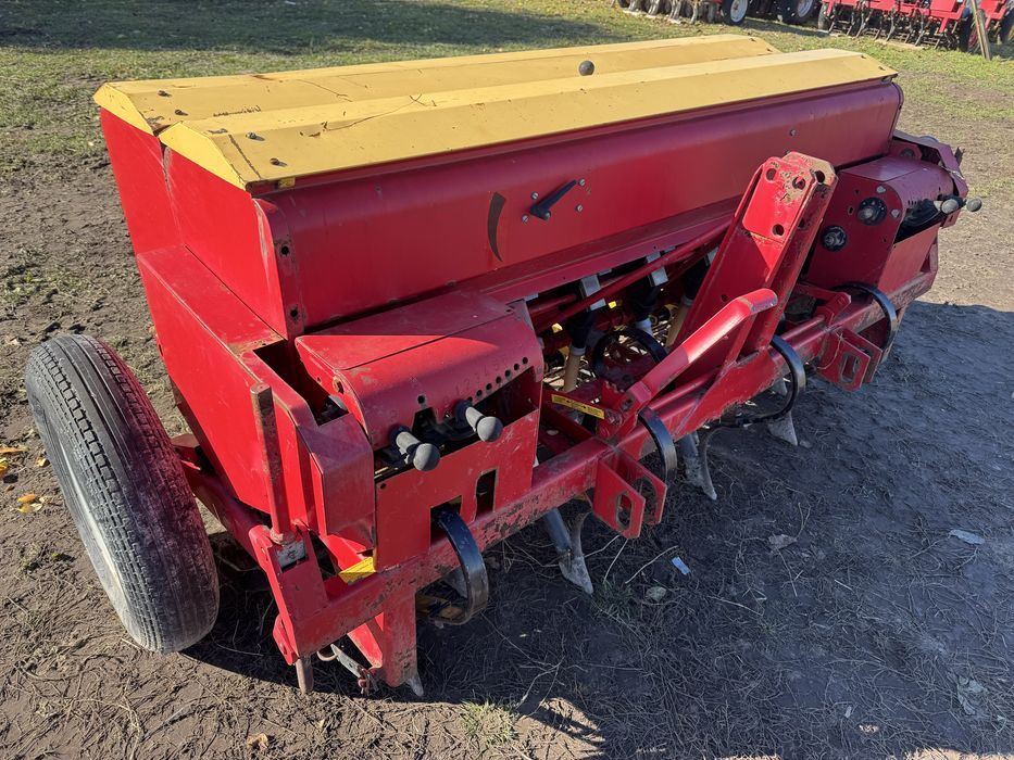 Сівалка зернова анкерна Навісна з міндобривом 2м JUKO 200