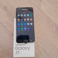 Samsung Galaxy J7                                       
   Не