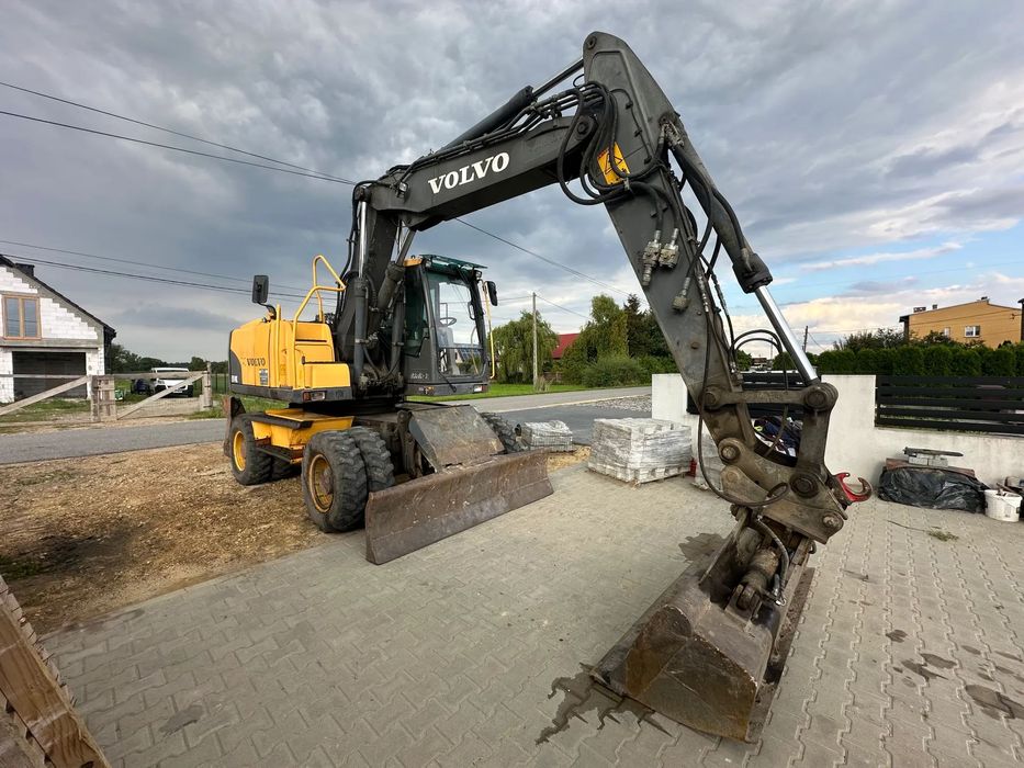 Volvo Ew140c  Koparka kołowa Volvo Ew140c 2010