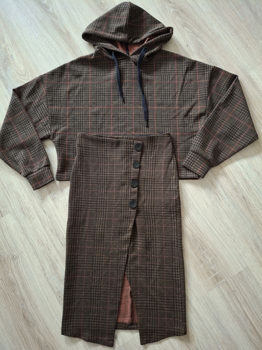 Komplet bluza spódnica stradivarius S 36