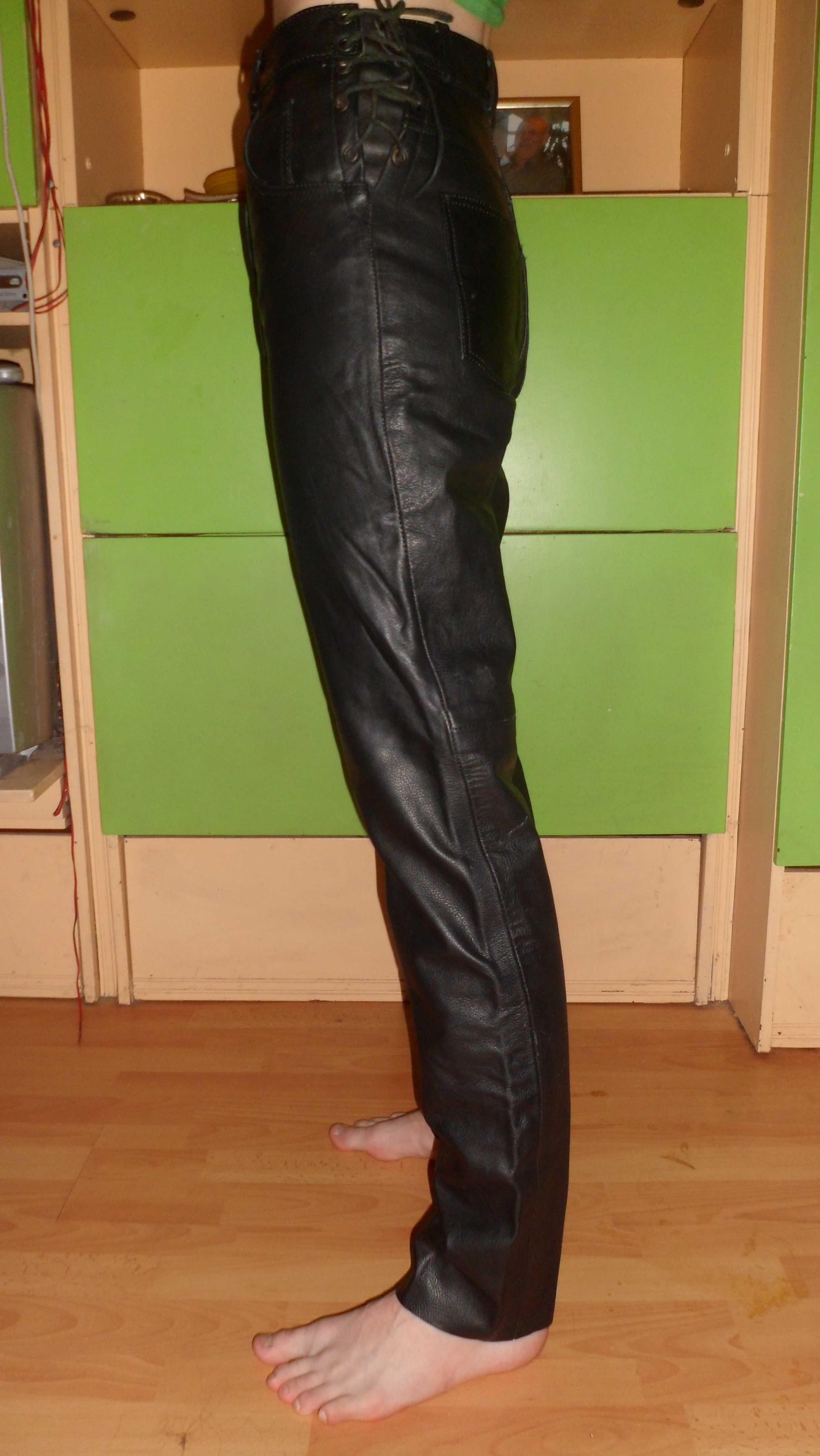 штаны из натуральной кожи с высокой посадка и корсетной шнуровкой