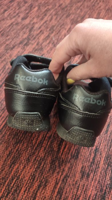 Віддам кросівки Reebok, 28розмір, на ніжку 17.5см
