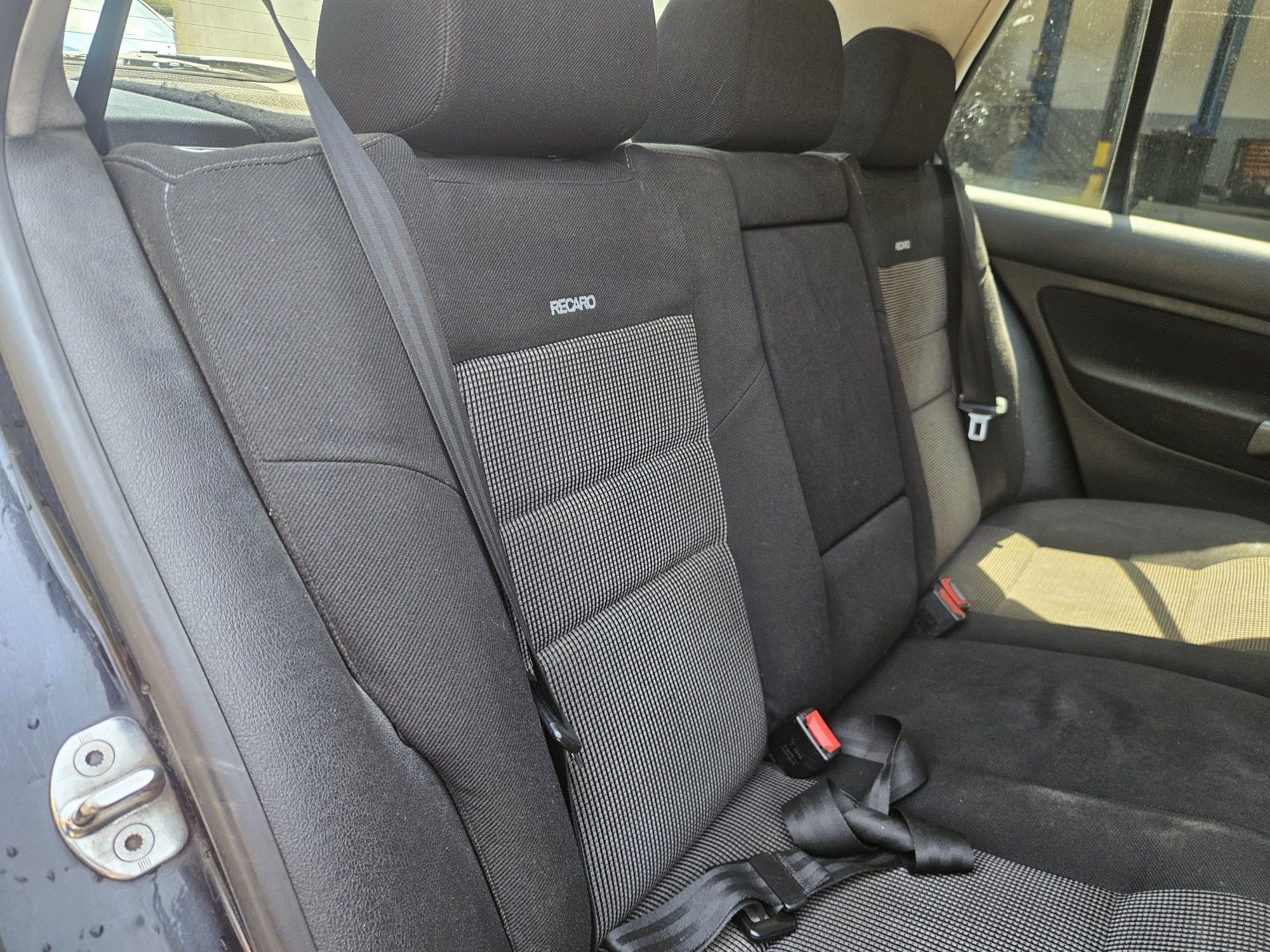 VW GOLF GTI  150 cv edicion recaro