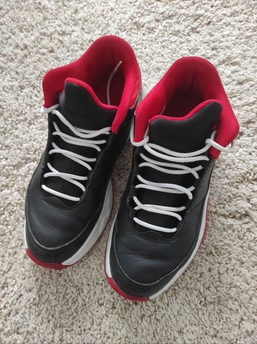 кросівки Naik Air Jordan Max Aura