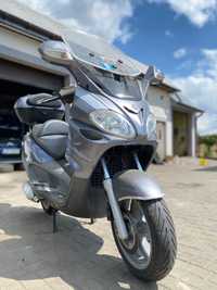 Motocykl Piaggio X9