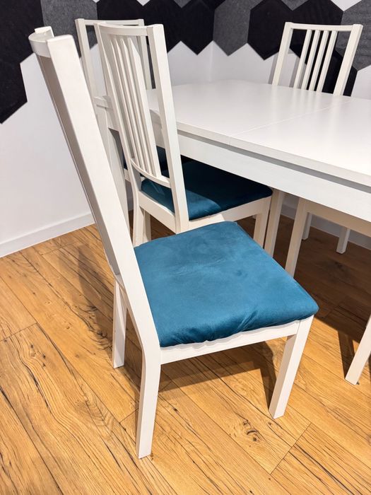 Solidny biały stół rozkładany IKEA (140-220 cm) + 6 krzeseł.