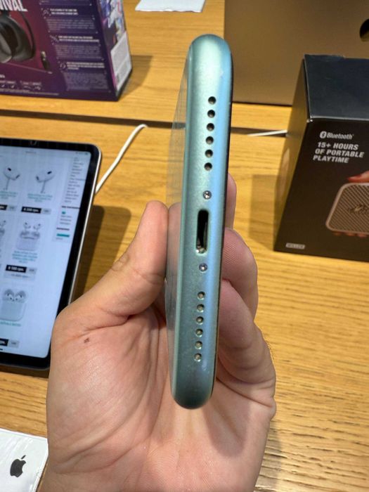 Б/У iPhone 11 128GB Green - Кредит 0%