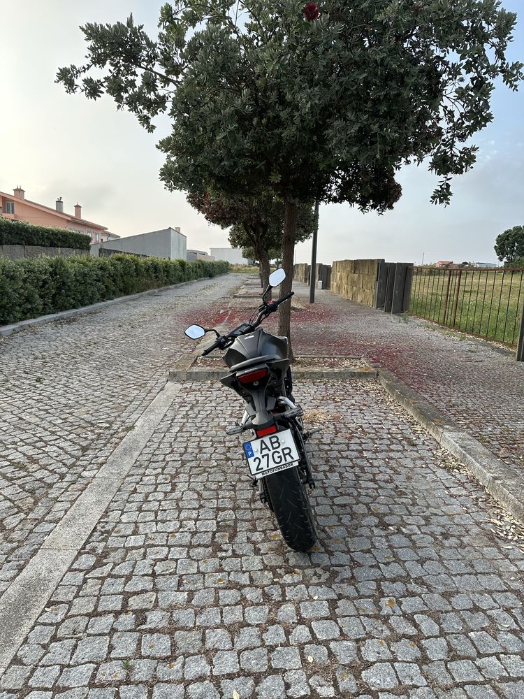 Mota Honda CB125R