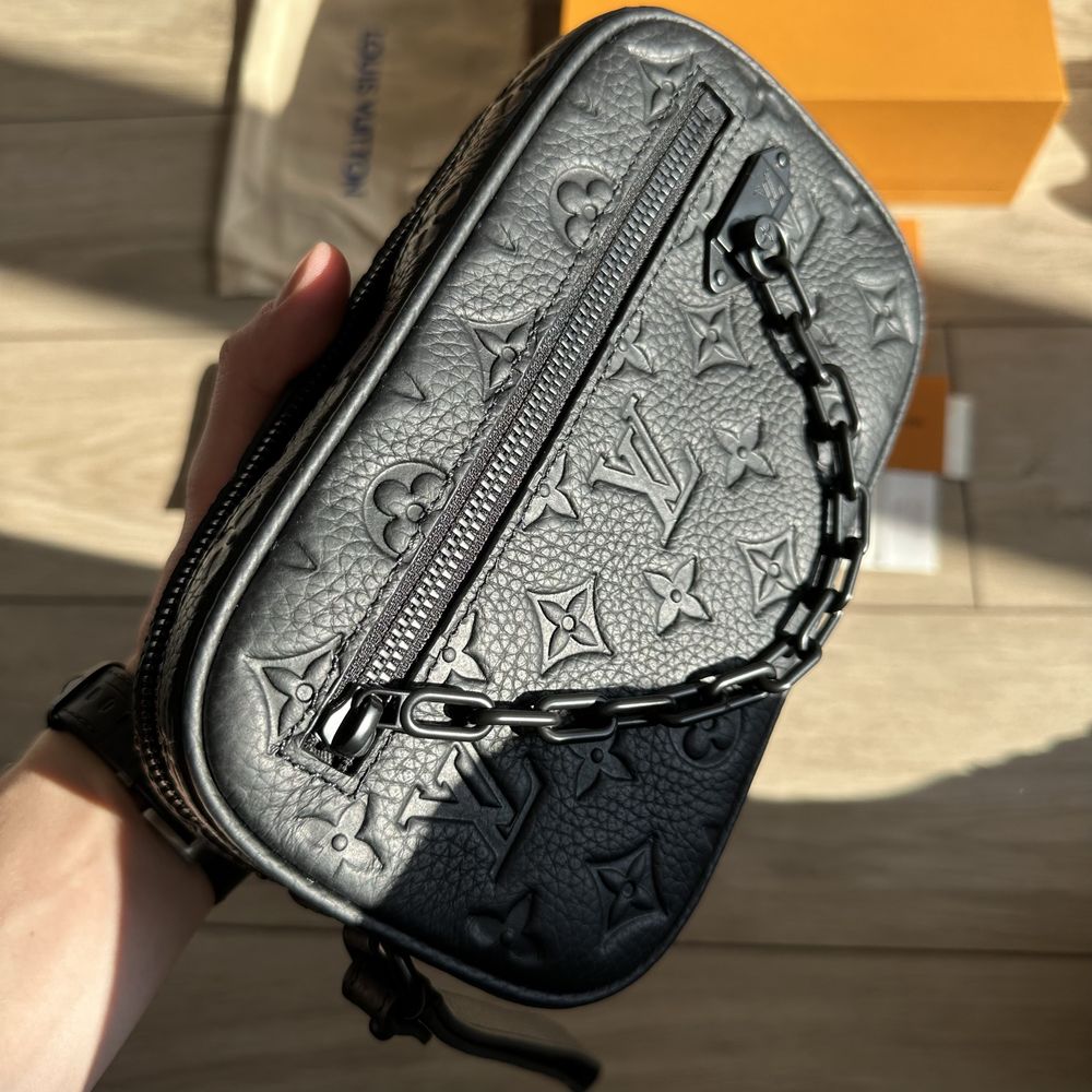 сумка портмоне Louis Vuitton Monogram Taurillon Pochette Volga