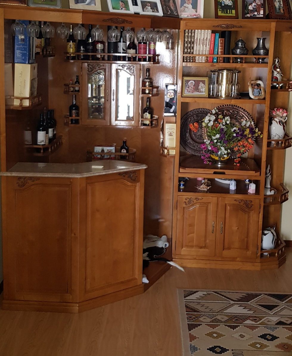 Bar de canto como novo
