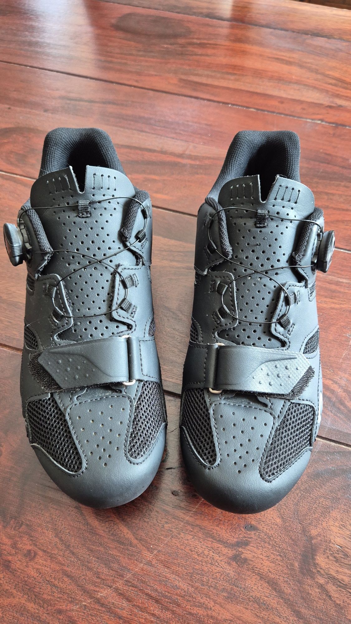 Buty szosowe SPD SL GIRO Savix BOA II r. 43